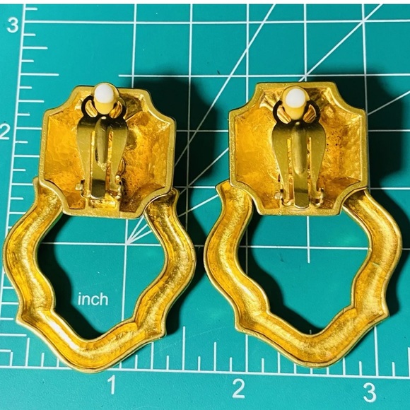 Karl Lagerfeld Door Knocker Gilt Gold Tone Clip On Statement Earrings - Picture 4 of 4